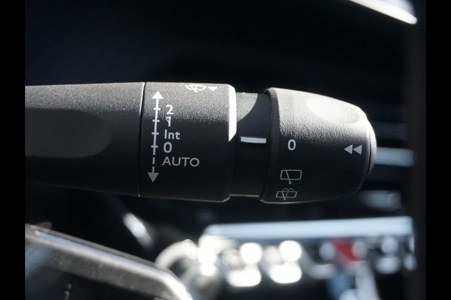Peugeot 208 1.2 Hybrid 110 e-DCS6 Allure 360 Camera
