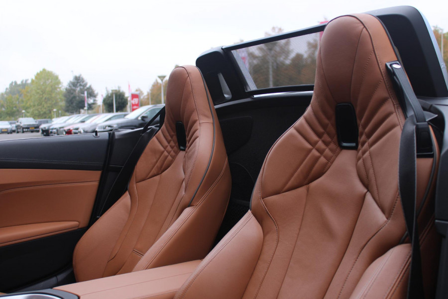 BMW Z4 ROADSTER sDRIVE 20i 197PK HIGH EXECUTIVE M-SPORT AUTOMAAT | M INTERIEURPAKKET  | M EXTERIEURPAKKET | M SPORTSTUUR | HARMAN KARDON | SFEERVERLICHTING IN 11 VERSCHILLENDE KLEUREN |19" VIJFDUBBELSPAAKS M SPORTWIELEN | NAVIGATIE | DRAADLOZE APPLE CARPLAY / ANDROID AUTO |  LEDER VERNASCA COGNAC | STOEL / STUUR VERWARMING | ACHTERUITRIJCAMERA | FULL LED KOPLAMPEN | SAFETY PAKKET | DODEHOEK DETECTIE |