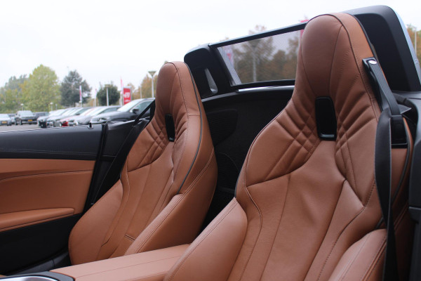 BMW Z4 ROADSTER sDRIVE 20i 197PK HIGH EXECUTIVE M-SPORT AUTOMAAT | M INTERIEURPAKKET  | M EXTERIEURPAKKET | M SPORTSTUUR | HARMAN KARDON | SFEERVERLICHTING IN 11 VERSCHILLENDE KLEUREN |19" VIJFDUBBELSPAAKS M SPORTWIELEN | NAVIGATIE | DRAADLOZE APPLE CARPLAY / ANDROID AUTO |  LEDER VERNASCA COGNAC | STOEL / STUUR VERWARMING | ACHTERUITRIJCAMERA | FULL LED KOPLAMPEN | SAFETY PAKKET | DODEHOEK DETECTIE |