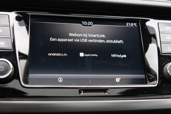 Škoda Fabia 1.0 TSI **12dkm** UNIEK |Panoramadak/Apple Carplay| Camera+Stoelverwarming