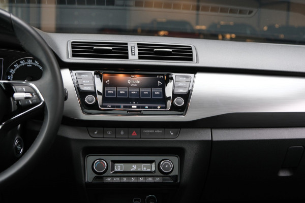 Škoda Fabia 1.0 TSI **12dkm** UNIEK |Panoramadak/Apple Carplay| Camera+Stoelverwarming