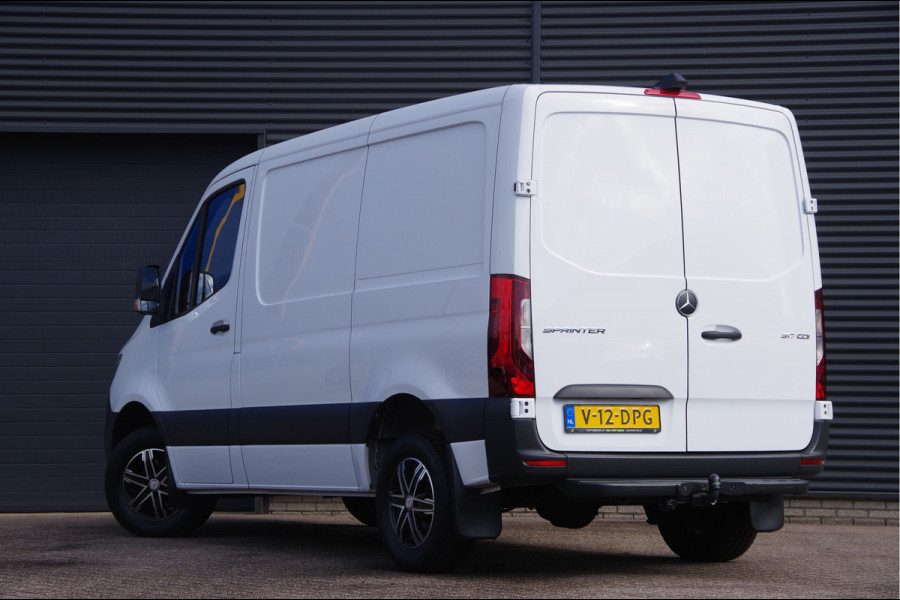 Mercedes-Benz Sprinter 317 1.9 CDI L1H1 RWD AUT. LED, TREKHAAK, STOELVERWARMING, STANDKACHEL, CAMERA, CRUISE, CARPLAY