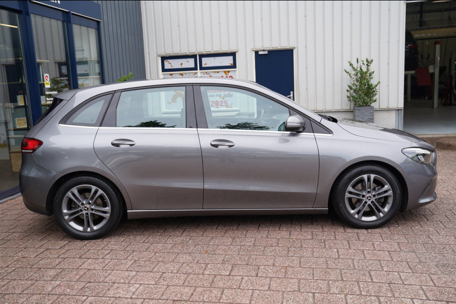 Mercedes-Benz B-Klasse 180 Business Solution|Prijs rijklaar incl 12 mnd garantie|Afn Trekhaak Navi Elek klep
