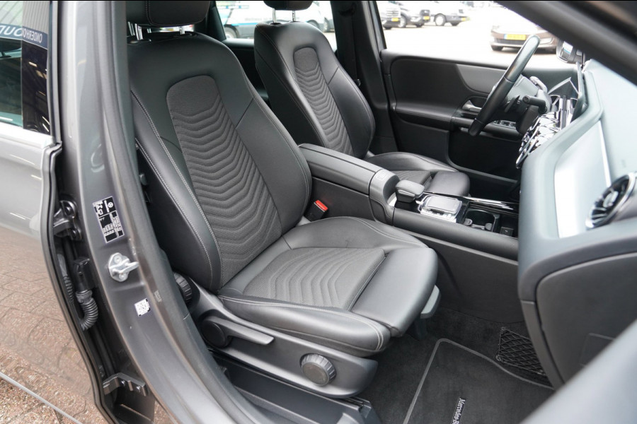 Mercedes-Benz B-Klasse 180 Business Solution|Prijs rijklaar incl 12 mnd garantie|Afn Trekhaak Navi Elek klep