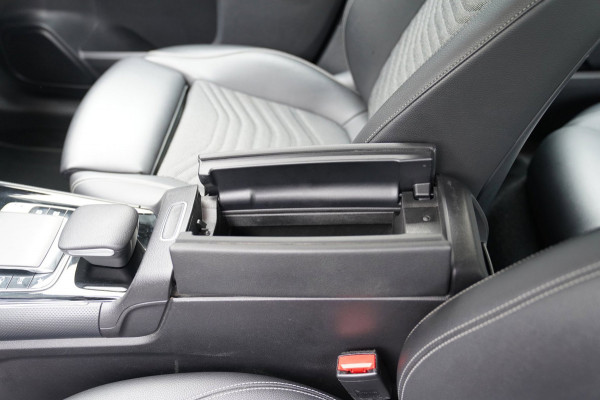 Mercedes-Benz B-Klasse 180 Business Solution|Prijs rijklaar incl 12 mnd garantie|Afn Trekhaak Navi Elek klep