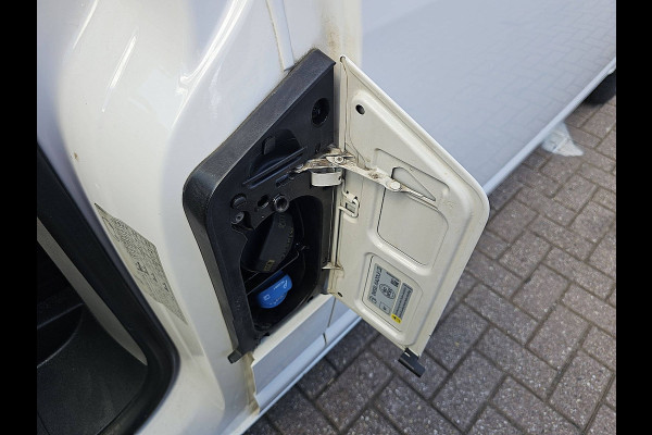 Volkswagen Transporter 2.0 TDI L2H1 L2H1, 150pk, Camera, Parkeersensoren, Trekhaak, Airco, Carplay, Werkplaatsinrichting
