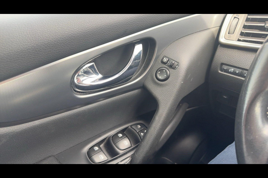 Nissan QASHQAI 1.3 DIG-T N-Motion 159pk | Trekhaak | 1.500kg trekgewicht | Panoramadak | Stoelverwarming