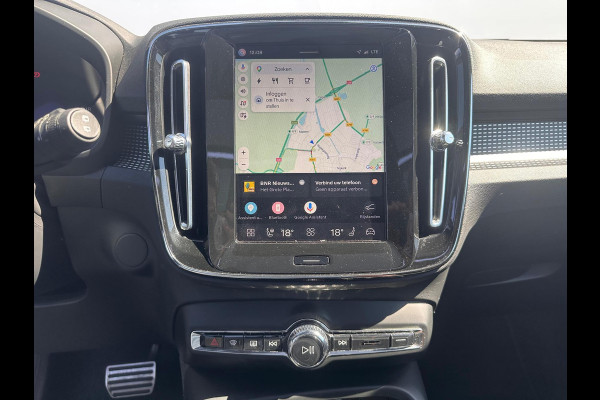 Volvo XC40 Recharge P8 AWD R-Design PANODAK | TREKHAAK| SOH 89.5.|