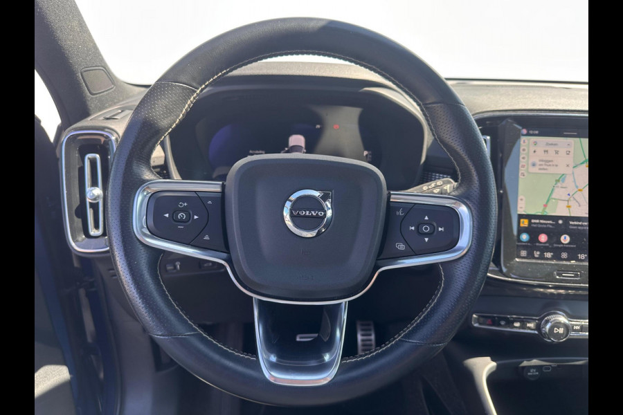 Volvo XC40 Recharge P8 AWD R-Design PANODAK | TREKHAAK| SOH 89.5.|