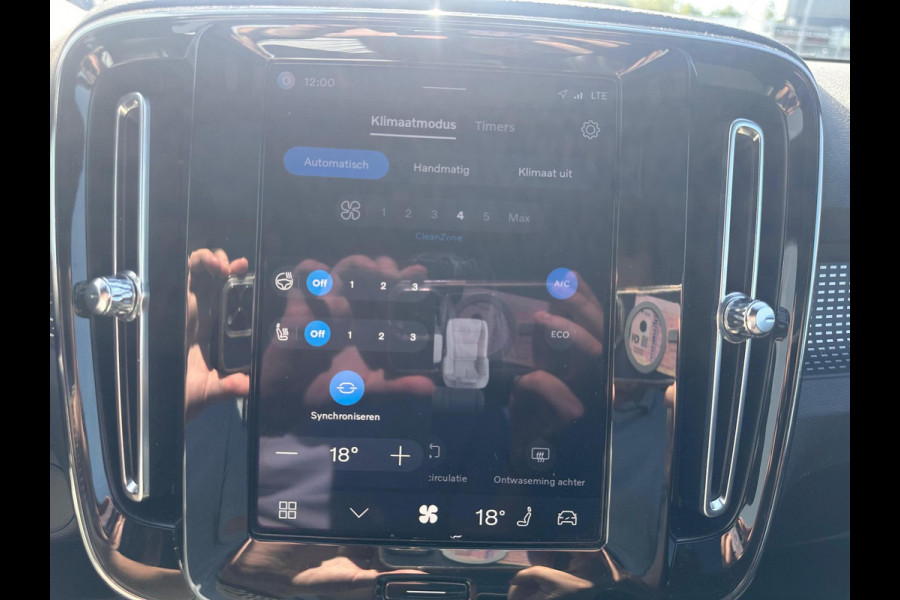 Volvo XC40 Recharge P8 AWD R-Design PANODAK | TREKHAAK| SOH 89.5.|