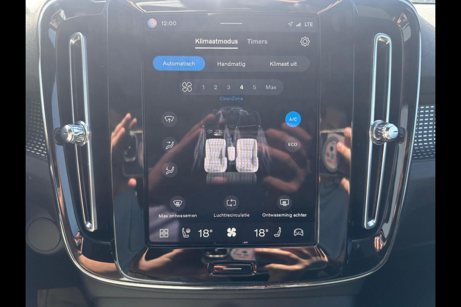 Volvo XC40 Recharge P8 AWD R-Design PANODAK | TREKHAAK| SOH 89.5.|