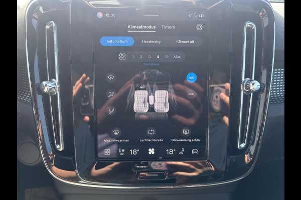 Volvo XC40 Recharge P8 AWD R-Design PANODAK | TREKHAAK| SOH 89.5.|