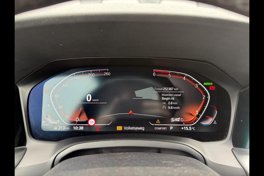 BMW 3 Serie Touring 320d High Executive M-Sport | Navigatie | DAB | Parkeersensoren | Elektrische Achterklep |