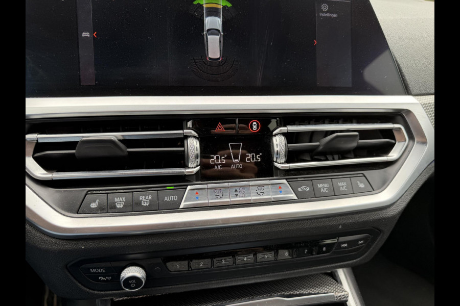 BMW 3 Serie Touring 320d High Executive M-Sport | Navigatie | DAB | Parkeersensoren | Elektrische Achterklep |