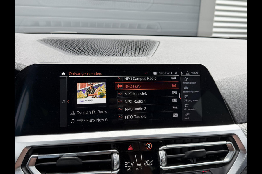 BMW 3 Serie Touring 320d High Executive M-Sport | Navigatie | DAB | Parkeersensoren | Elektrische Achterklep |