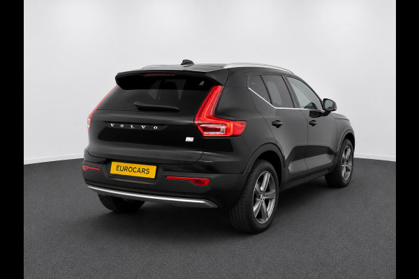 Volvo XC40 1.5 T4 Recharge Inscription Expression SoH 90% Navigatie Apple Carplay Android Auto Camera Parkeerhulp Cruise Control Stoel- en stuurverwarming Full led Elektrische achterklep Climate Control Lichtmetalen velgen
