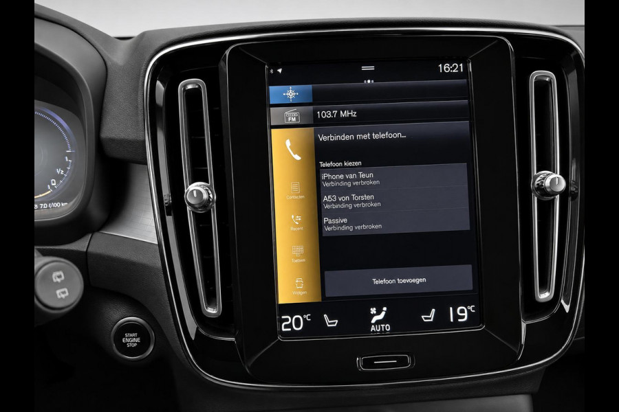 Volvo XC40 1.5 T4 Recharge Inscription Expression SoH 90% Navigatie Apple Carplay Android Auto Camera Parkeerhulp Cruise Control Stoel- en stuurverwarming Full led Elektrische achterklep Climate Control Lichtmetalen velgen