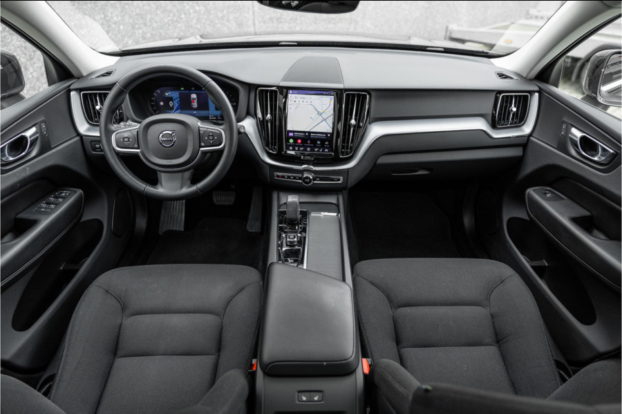 Volvo XC60 2.0 Recharge T6 AWD Inscription Expr. Pano / Trekhaak / Bank verwar. / Carplay /