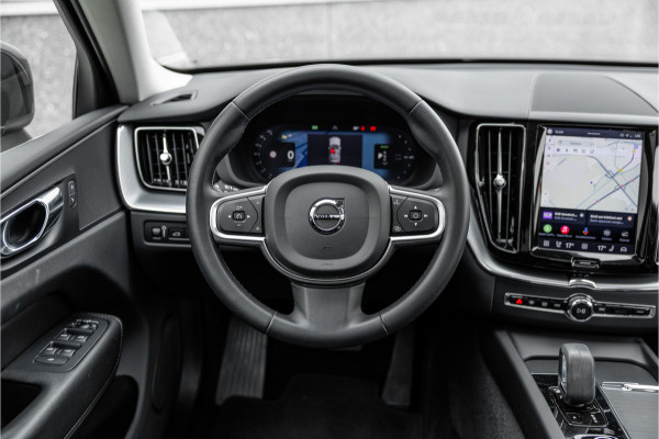 Volvo XC60 2.0 Recharge T6 AWD Inscription Expr. Pano / Trekhaak / Bank verwar. / Carplay /