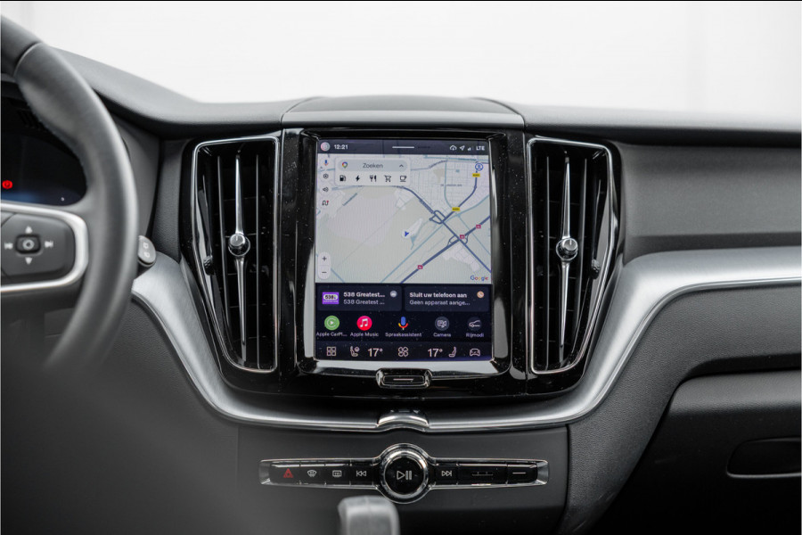 Volvo XC60 2.0 Recharge T6 AWD Inscription Expr. Pano / Trekhaak / Bank verwar. / Carplay /
