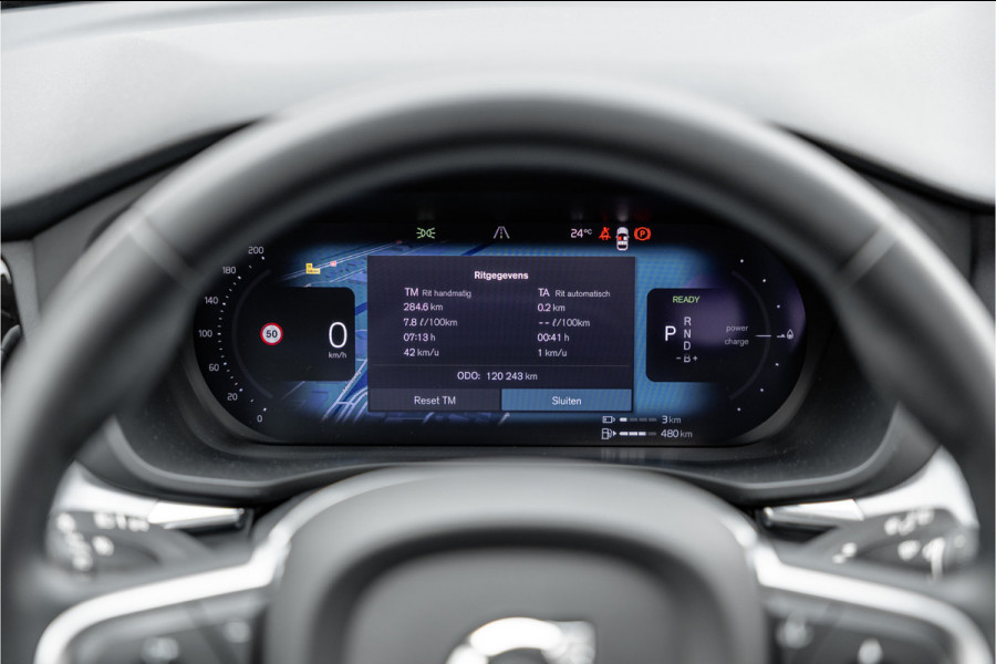 Volvo XC60 2.0 Recharge T6 AWD Inscription Expr. Pano / Trekhaak / Bank verwar. / Carplay /