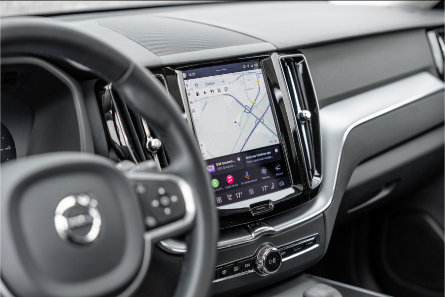Volvo XC60 2.0 Recharge T6 AWD Inscription Expr. Pano / Trekhaak / Bank verwar. / Carplay /