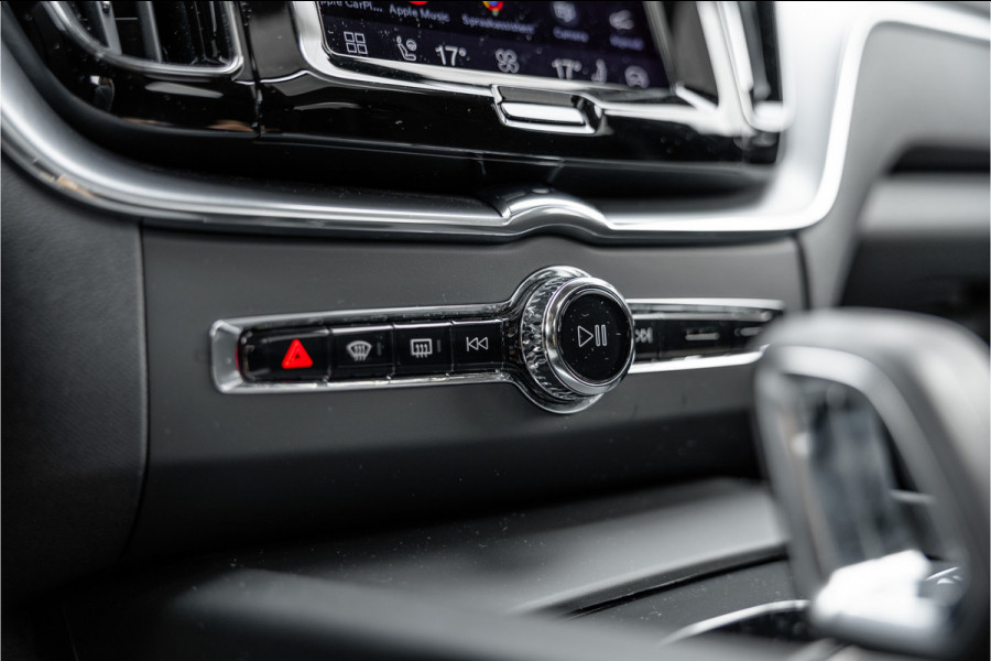 Volvo XC60 2.0 Recharge T6 AWD Inscription Expr. Pano / Trekhaak / Bank verwar. / Carplay /
