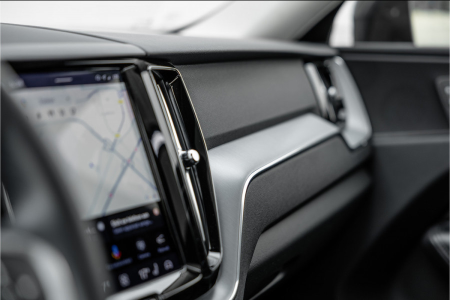 Volvo XC60 2.0 Recharge T6 AWD Inscription Expr. Pano / Trekhaak / Bank verwar. / Carplay /