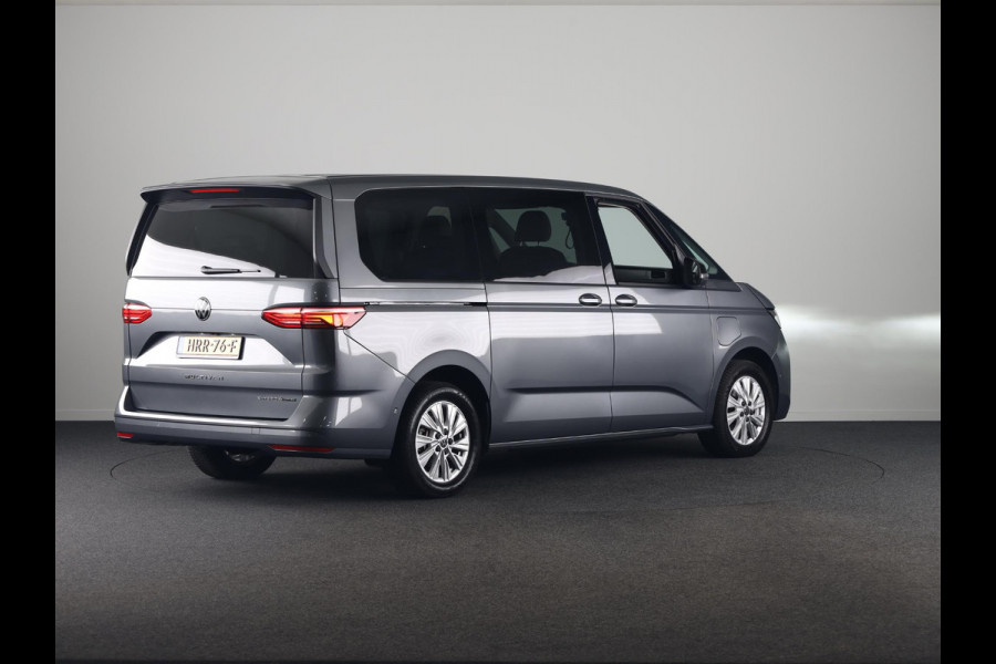 Volkswagen Multivan 1.5 eHybrid L2 Economy Business 4Motion 245 pk Automaat (DSG) | Verlengde garantie | Navigatie | Parkeersensoren (Park assist) | Achteruitrijcamera | Adaptieve cruise control | Autom. airco (3 zones) |