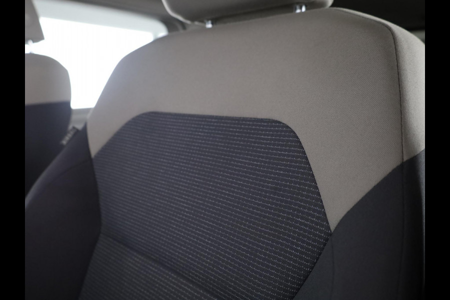 Volkswagen Multivan 1.5 eHybrid L2 Economy Business 4Motion 245 pk Automaat (DSG) | Verlengde garantie | Navigatie | Parkeersensoren (Park assist) | Achteruitrijcamera | Adaptieve cruise control | Autom. airco (3 zones) |