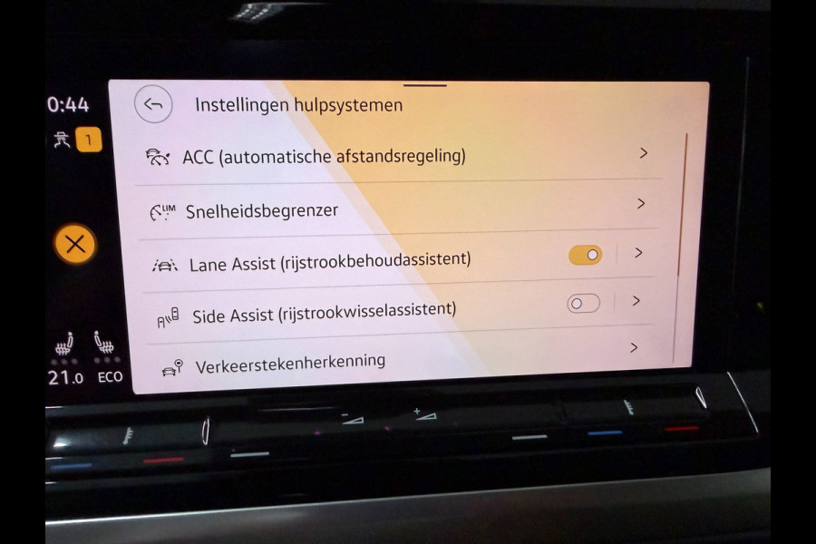 Volkswagen Multivan 1.4 eHybrid Energetic 7P/PANO/H-UP/SFEERVERL/DAB/CARPLAY/V-COCKPIT/CAM/NAVI/ADAPT-CRUISE///