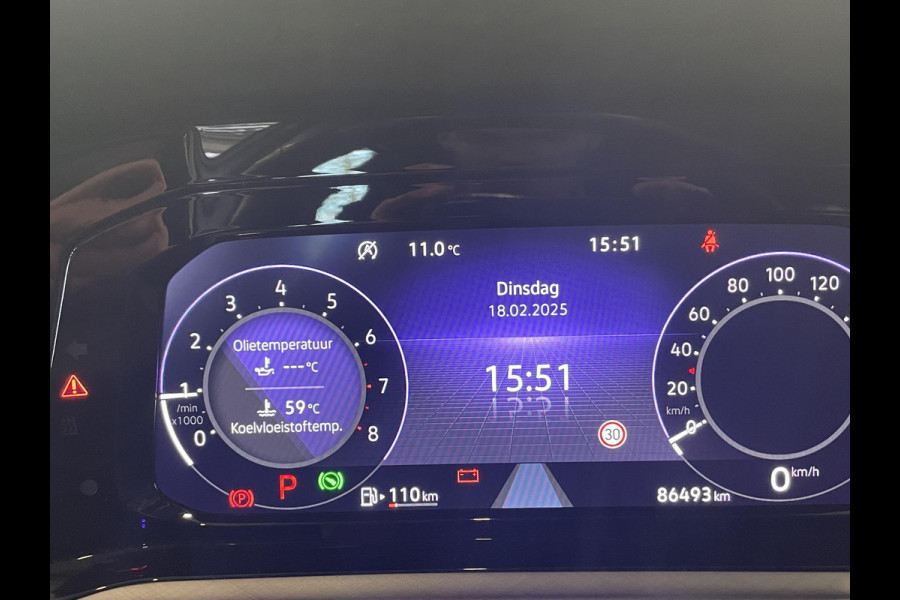 Volkswagen Golf Variant 1.0 eTSI 110pk DSG Life Automaat Navigatie Climate Control Parkeer sensoren Cruise control adaptieve Stoelverwarming Led