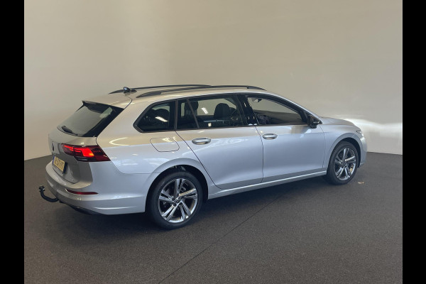 Volkswagen Golf Variant 1.0 eTSI 110pk DSG Life Automaat Navigatie Climate Control Parkeer sensoren Cruise control adaptieve Stoelverwarming Led