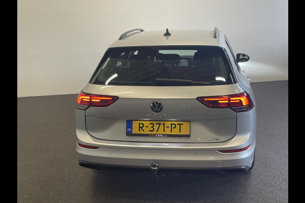 Volkswagen Golf Variant 1.0 eTSI 110pk DSG Life Automaat Navigatie Climate Control Parkeer sensoren Cruise control adaptieve Stoelverwarming Led