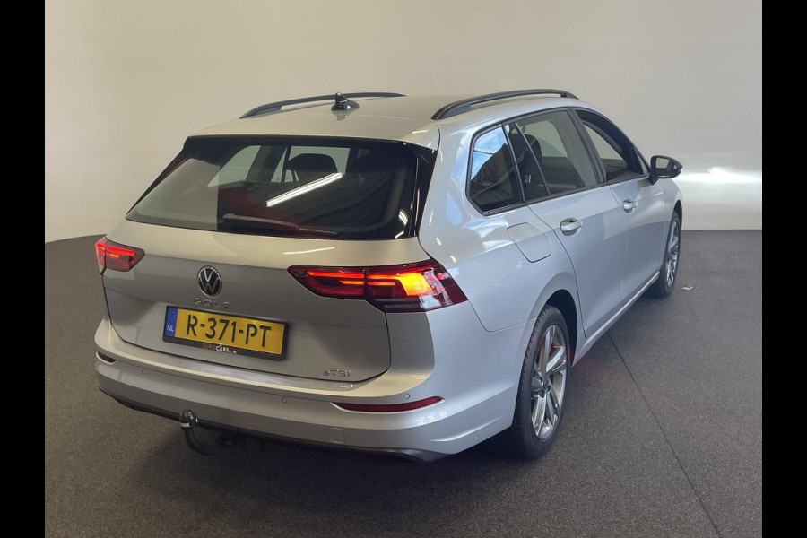 Volkswagen Golf Variant 1.0 eTSI 110pk DSG Life Automaat Navigatie Climate Control Parkeer sensoren Cruise control adaptieve Stoelverwarming Led