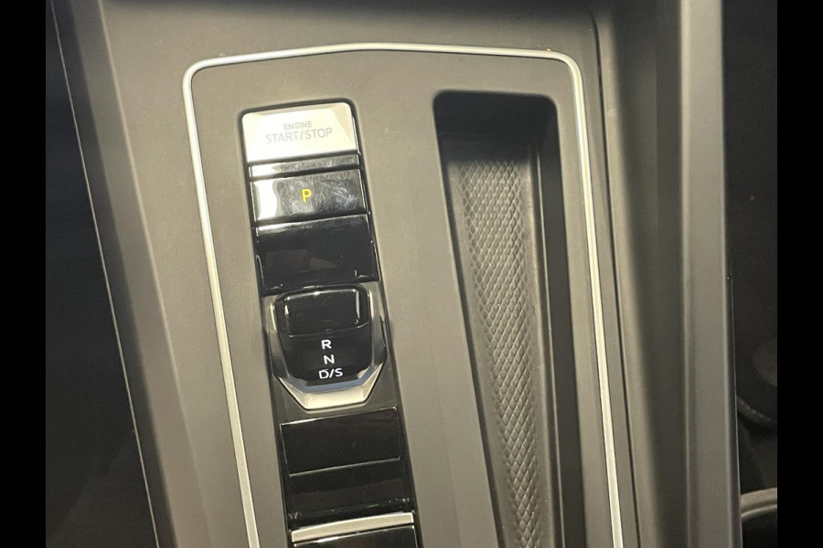 Volkswagen Golf Variant 1.0 eTSI 110pk DSG Life Automaat Navigatie Climate Control Parkeer sensoren Cruise control adaptieve Stoelverwarming Led