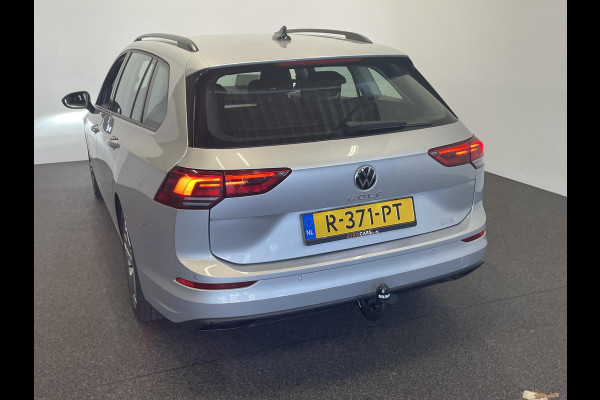 Volkswagen Golf Variant 1.0 eTSI 110pk DSG Life Automaat Navigatie Climate Control Parkeer sensoren Cruise control adaptieve Stoelverwarming Led
