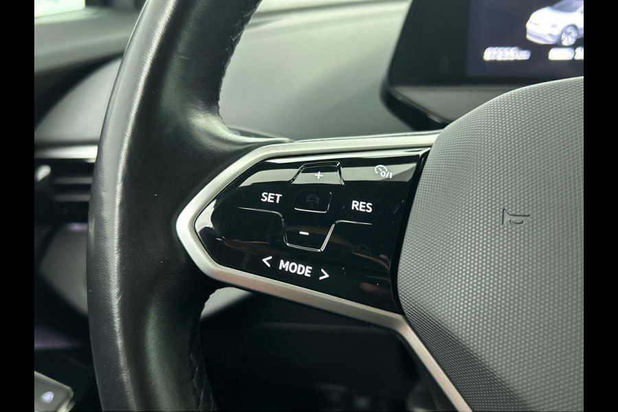 Volkswagen ID.4 Life 77 kWh SOH 91,4% Style Pack Navigatie Apple Carplay/Android Auto Adaptive Cruise Control Parkeersensoren Stoel- en stuurverwarming Full Led Climate Control Lichtmetalen velgen