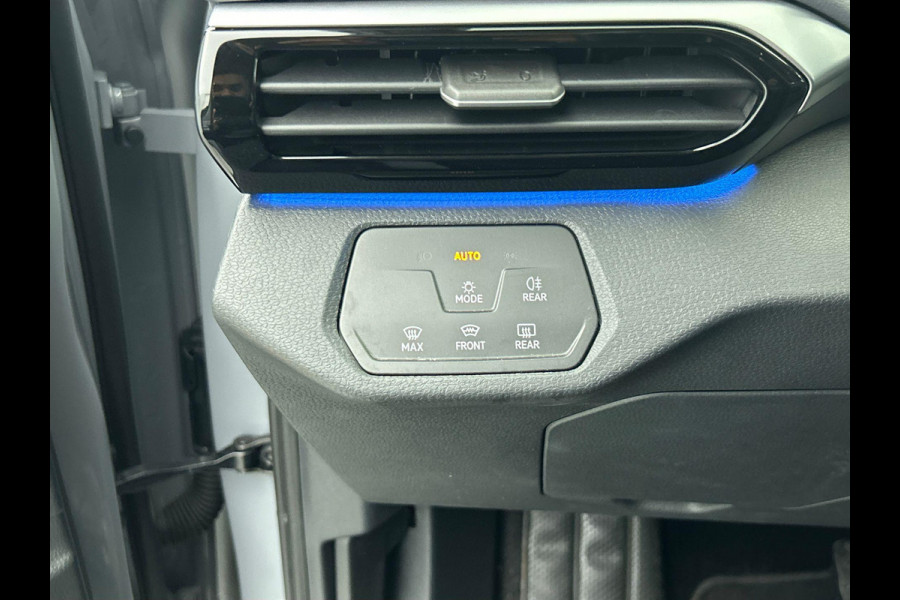 Volkswagen ID.4 Life 77 kWh SOH 91,4% Style Pack Navigatie Apple Carplay/Android Auto Adaptive Cruise Control Parkeersensoren Stoel- en stuurverwarming Full Led Climate Control Lichtmetalen velgen