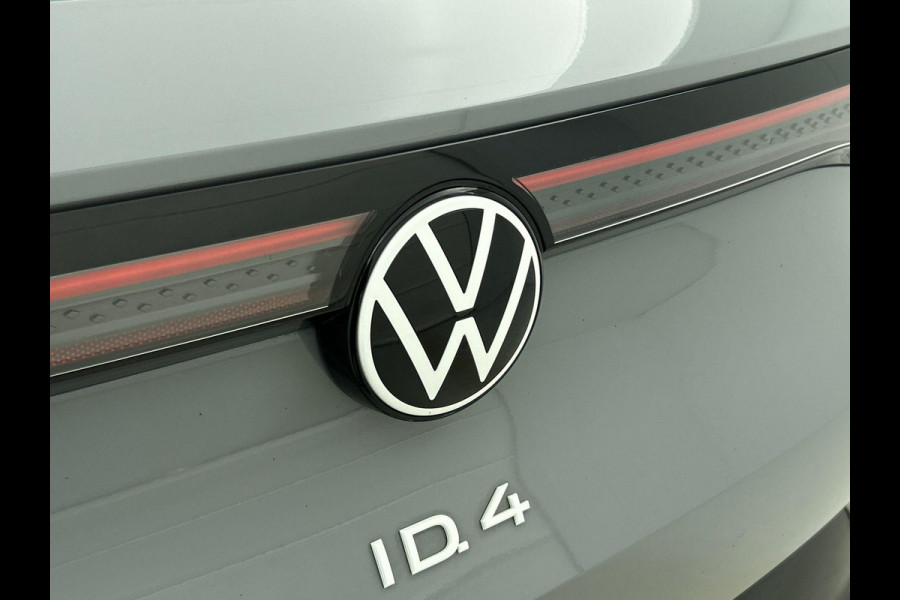 Volkswagen ID.4 Life 77 kWh SOH 91,4% Style Pack Navigatie Apple Carplay/Android Auto Adaptive Cruise Control Parkeersensoren Stoel- en stuurverwarming Full Led Climate Control Lichtmetalen velgen