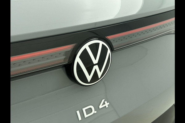 Volkswagen ID.4 Life 77 kWh SOH 91,4% Style Pack Navigatie Apple Carplay/Android Auto Adaptive Cruise Control Parkeersensoren Stoel- en stuurverwarming Full Led Climate Control Lichtmetalen velgen