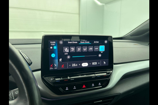 Volkswagen ID.4 Life 77 kWh SOH 91,4% Style Pack Navigatie Apple Carplay/Android Auto Adaptive Cruise Control Parkeersensoren Stoel- en stuurverwarming Full Led Climate Control Lichtmetalen velgen