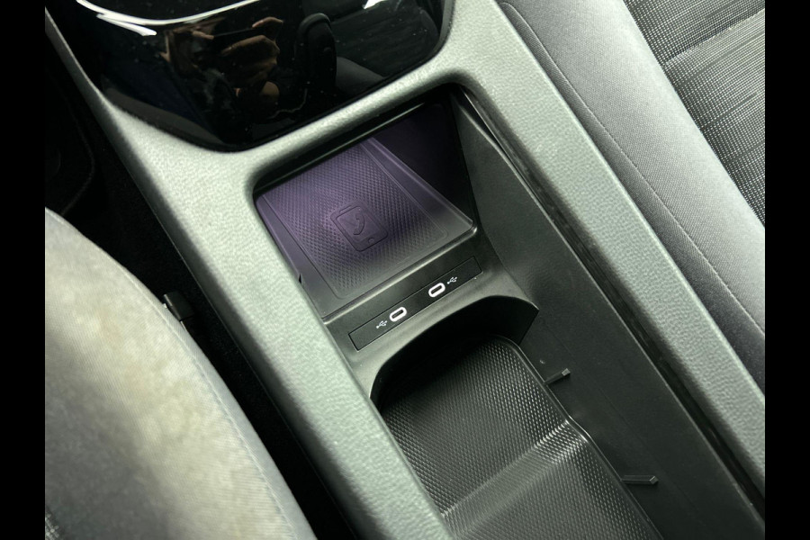 Volkswagen ID.4 Life 77 kWh SOH 91,4% Style Pack Navigatie Apple Carplay/Android Auto Adaptive Cruise Control Parkeersensoren Stoel- en stuurverwarming Full Led Climate Control Lichtmetalen velgen