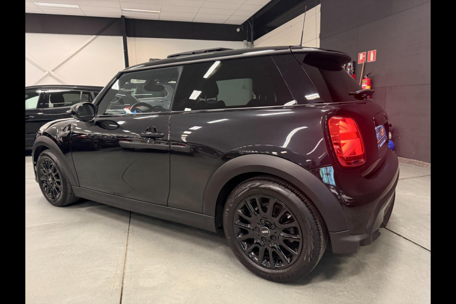 MINI Cooper 1.5 Cooper BLACK-EDITION PANO/H-UP/NAVI/CAM/DAB/CARPLAY/H-KARDON///