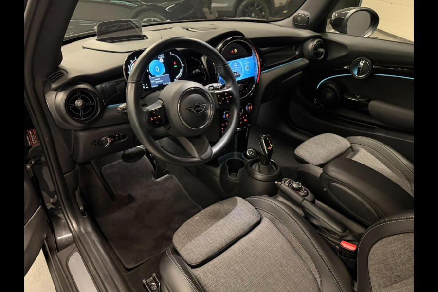 MINI Cooper 1.5 Cooper BLACK-EDITION PANO/H-UP/NAVI/CAM/DAB/CARPLAY/H-KARDON///