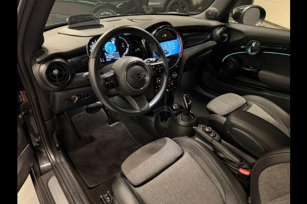 MINI Cooper 1.5 Cooper BLACK-EDITION PANO/H-UP/NAVI/CAM/DAB/CARPLAY/H-KARDON///