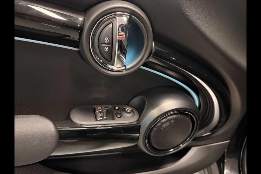 MINI Cooper 1.5 Cooper BLACK-EDITION PANO/H-UP/NAVI/CAM/DAB/CARPLAY/H-KARDON///