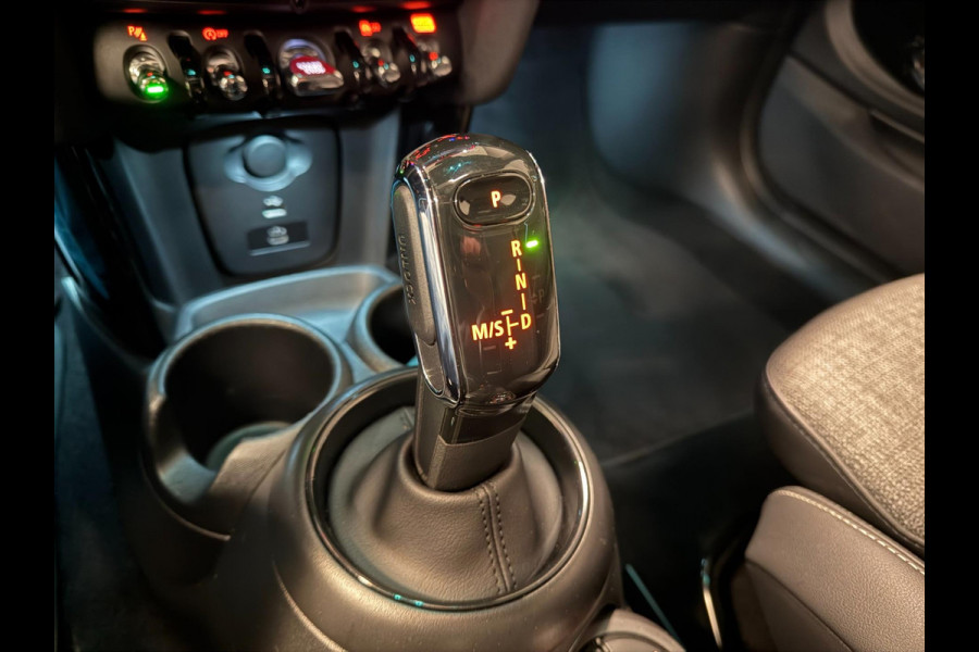 MINI Cooper 1.5 Cooper BLACK-EDITION PANO/H-UP/NAVI/CAM/DAB/CARPLAY/H-KARDON///