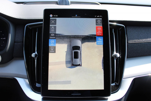Volvo XC90 T8 455pk Automaat AWD Ultra Black Edition Stoelmassage - en ventilatie Luchtvering / Trekhaak / Panoramadak / Google services / Elektrisch bedienbare voorstoelen met geheugen / Stoelverwarming voor en achter