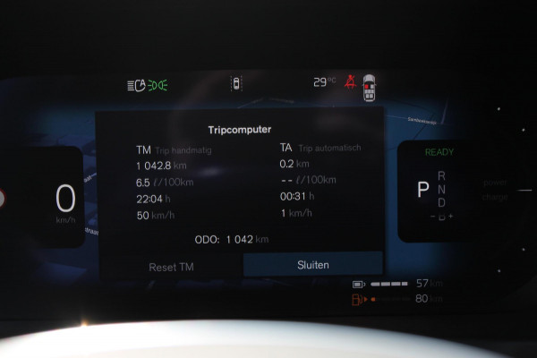 Volvo XC90 T8 455pk Automaat AWD Ultra Black Edition Stoelmassage - en ventilatie Luchtvering / Trekhaak / Panoramadak / Google services / Elektrisch bedienbare voorstoelen met geheugen / Stoelverwarming voor en achter